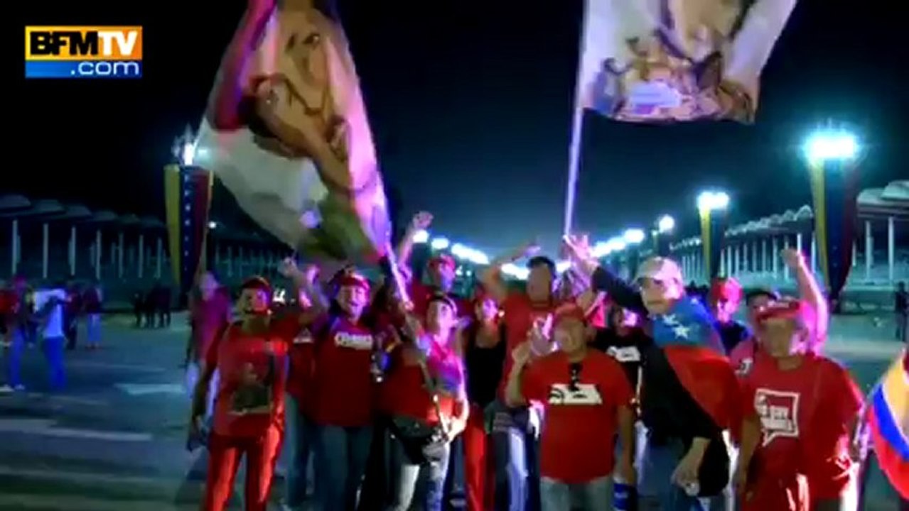 Venezuela: les habitants rendent hommage à Chavez - 07/03