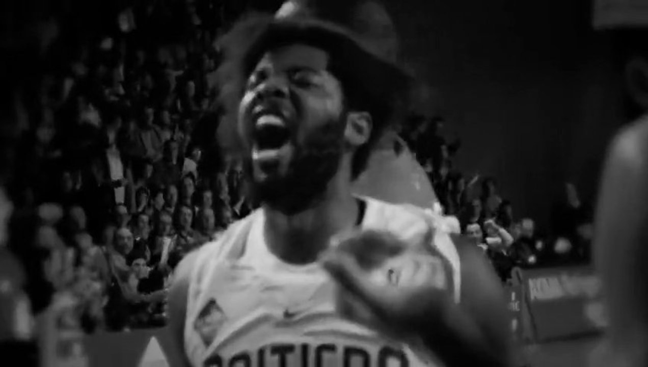 Pub, PB86 : L'enfer du Derby