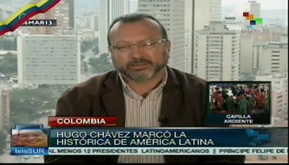 Chávez marcó la historia de América Latina: William Ospina
