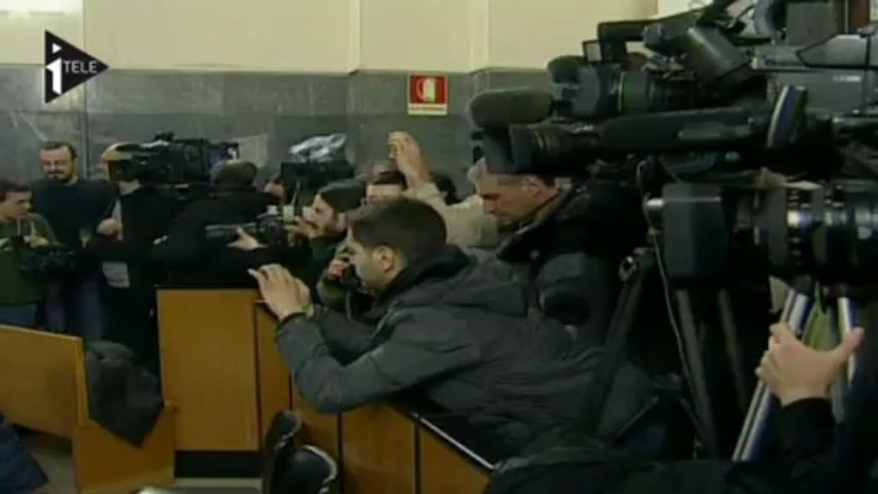 Silvio Berlusconi condamné à un an de prison