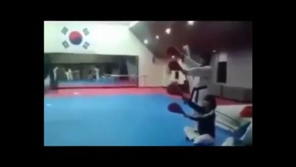 Tek seferde dört tekme