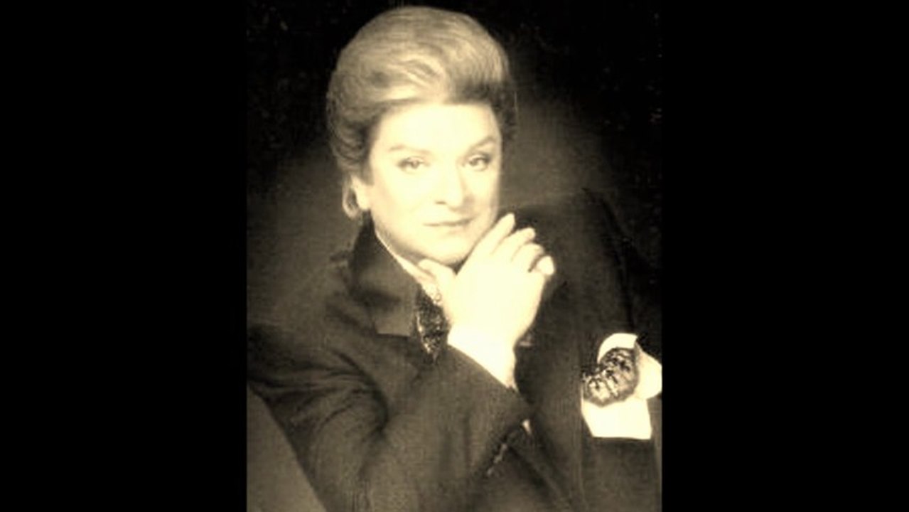 Zeki Müren ~ Gittin bu gidiş bence ölümden de beterdi