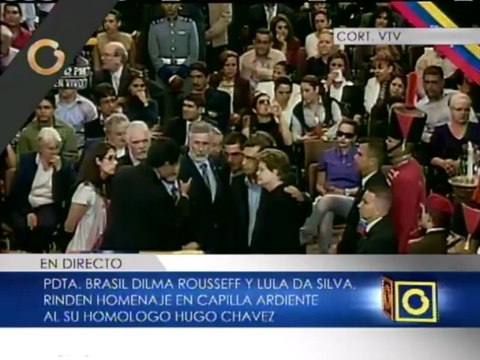 Presidentes de Cuba, Brasil y Uruguay rinden honores a Chávez en capilla ardiente