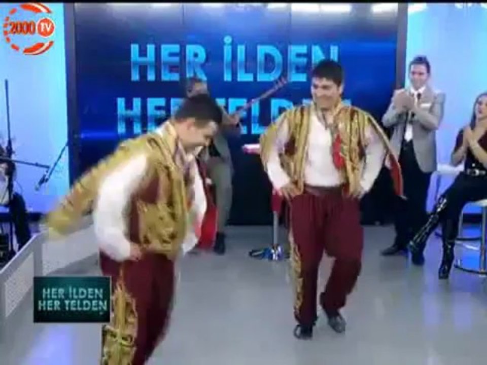 Adem Kazan - Ali Beyim Daş Başında Oturur