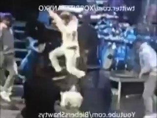 Justin Bieber sufre desmayo en un concierto en Londres
