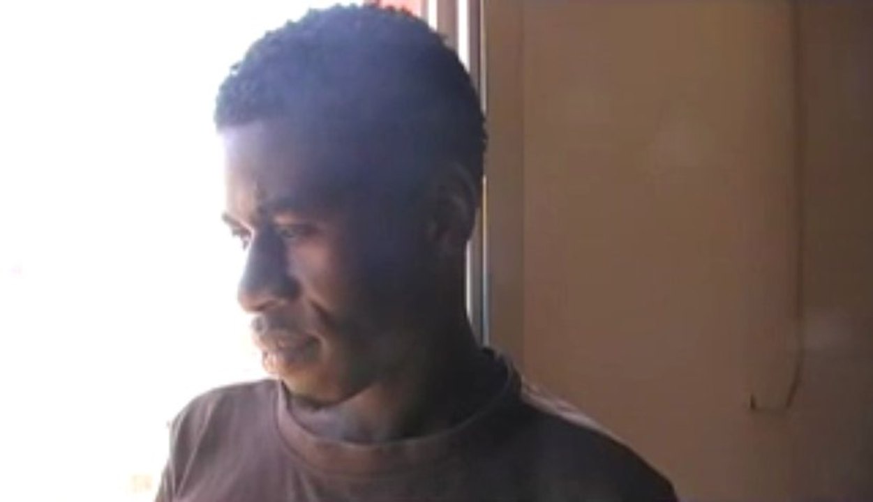 DIAPO & VIDEOS: Huit victimes coincées dans les décombres, des blessés graves, une crie et appelle au téléphone (Témoignage)