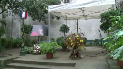 Delanoë a inauguré le 8 mars le square Danielle-Mitterrand