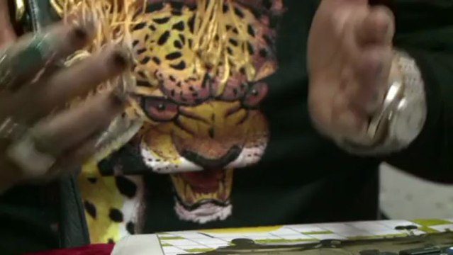 Bolivian women protest against domestic violence