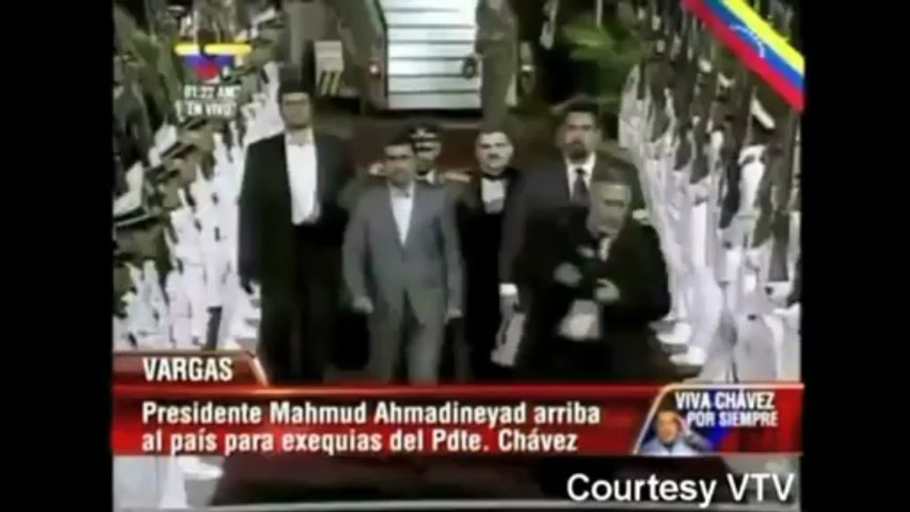 Iraniano Mahmoud Ahmadinejad chega a Caracas para velório de Chávez
