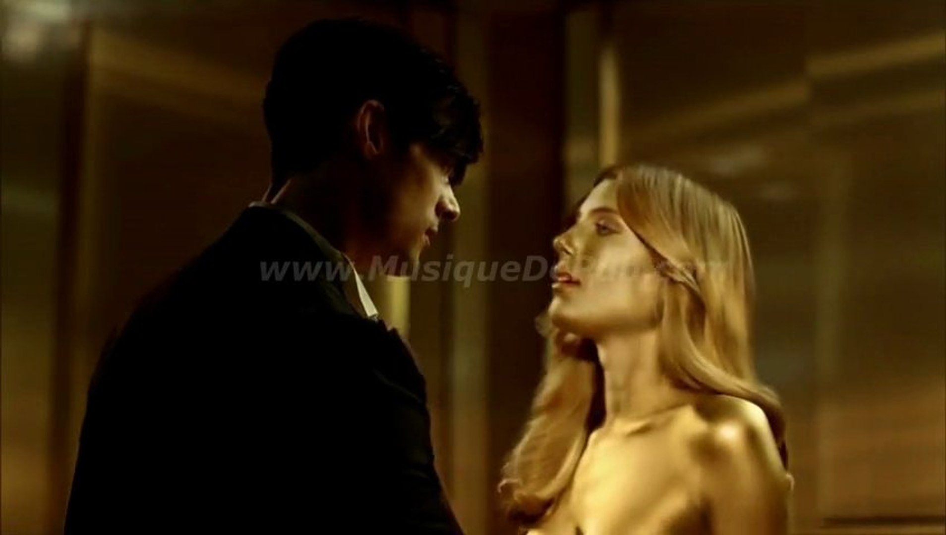 femme pub paco rabanne
