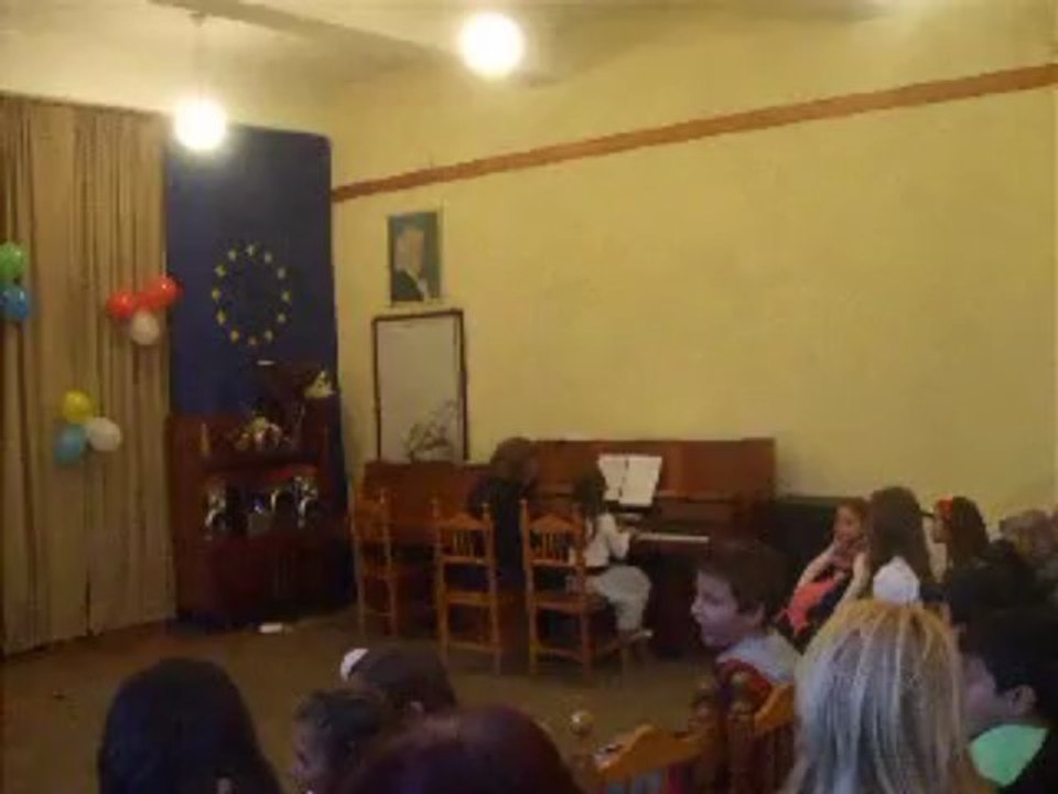 8 март 2013
