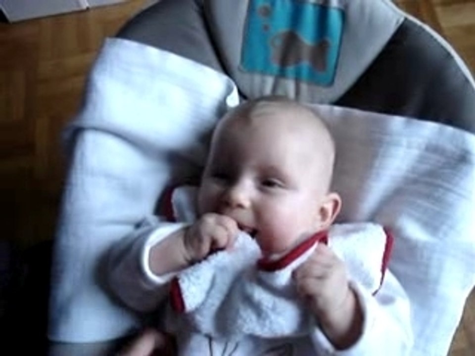 Je rigole bien avec maman