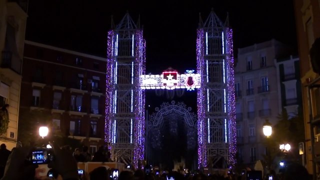 Inauguración de la iluminación de la Falla Sueca-Literato Azorín - Valencia Las Fallas 2013
