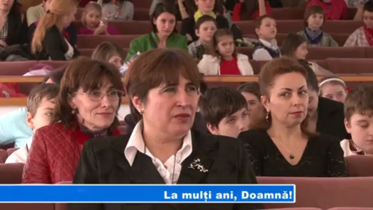 La multi ani doamna