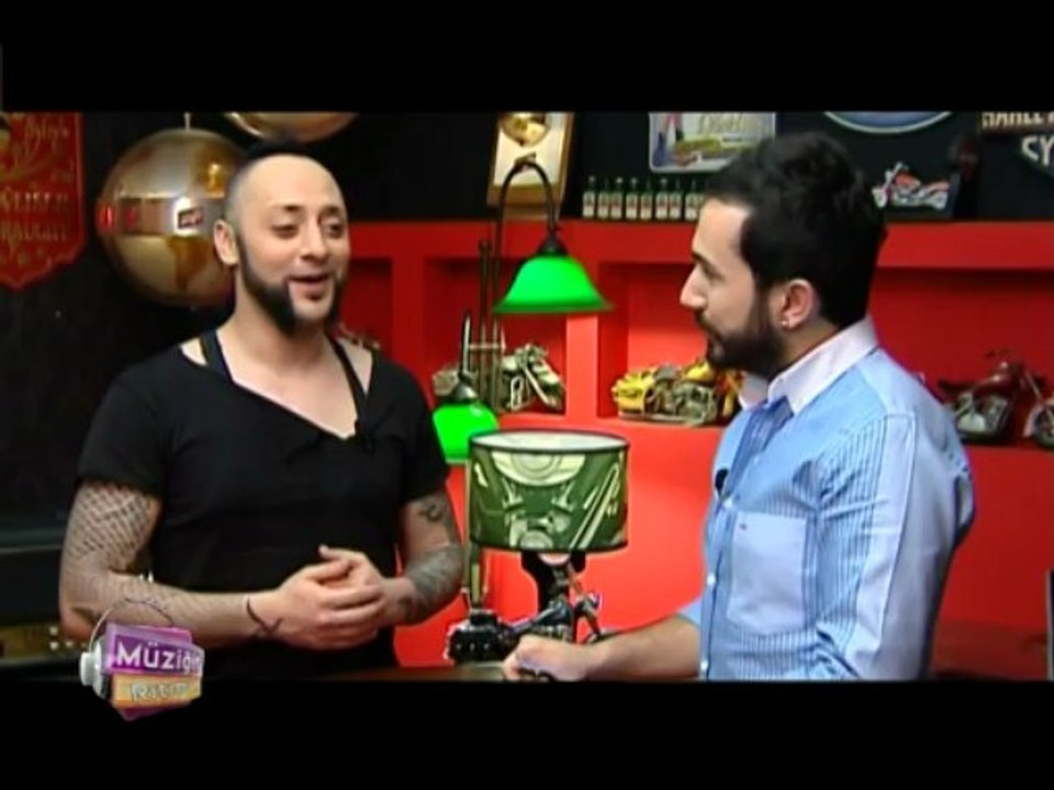 Serkan Kızılbayır & Fettah Can ( Müziğin Ritmi 1 )