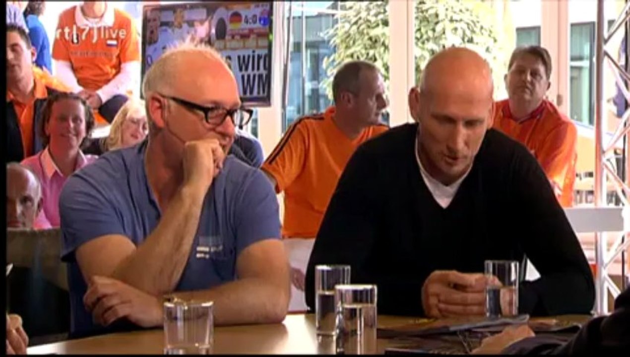 VI Oranje (14-6-2010) na Nederland - Denemarken (voetbal international)