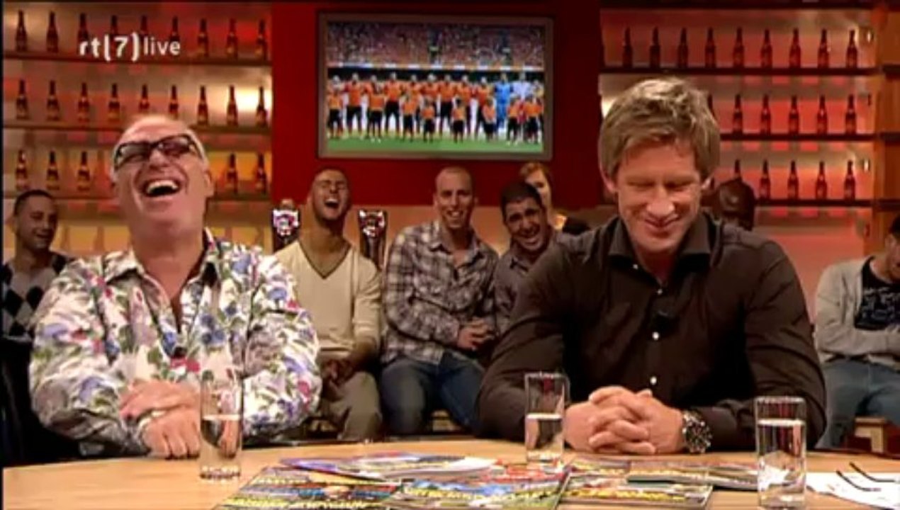 Voetbal International - 07-06-2010 (hoogtepunten) deel 2 van 2