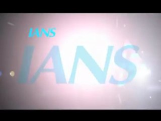 John to auction his wardrobe