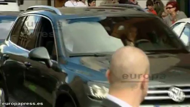 El Rey abandona el hospital tras recibir el alta