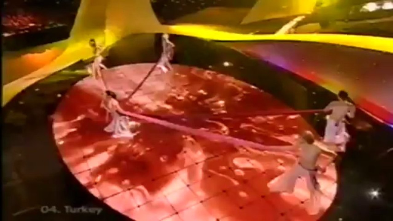 Sertab Erener - Everyway That I Can (Eurovision 2003-Turkey)