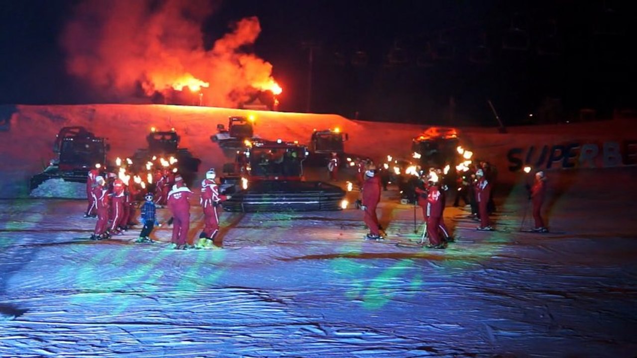 SuperBesse "les etoiles de la glisse" 2013 - spectacle son et lumiere avec video mapping sur neige