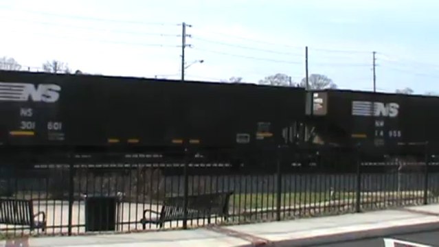 Norfolk Southern mixed freight southeast through Austell Ga.