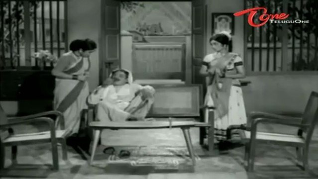 Telugu Comedy Scene Between Allu Ramalingaiah & His Wife