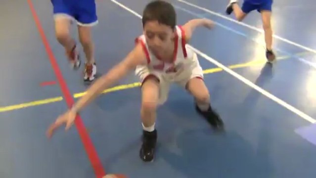 Match de l'Elan Sportif Chalonnais vs CBC Basket Mini Poussin