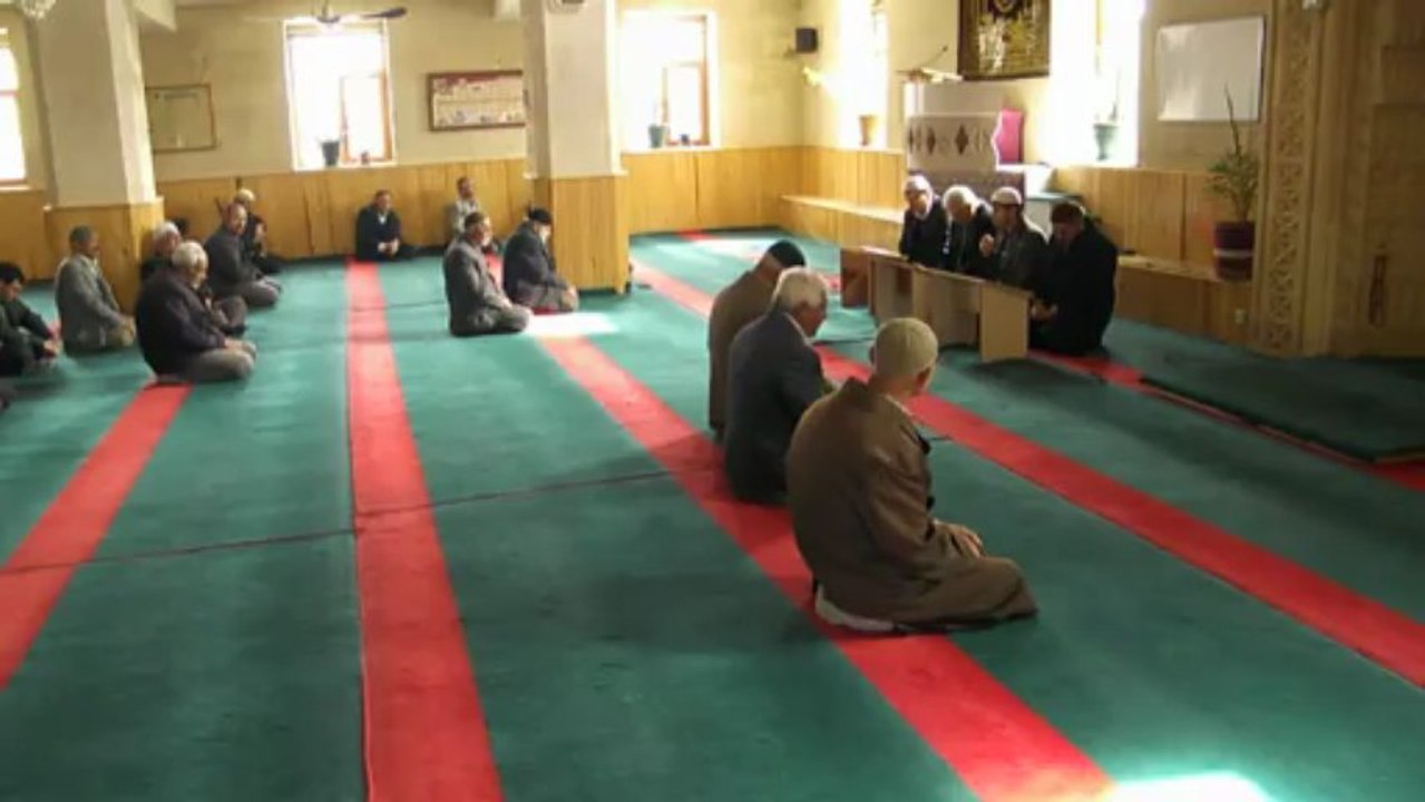 CAMİ İÇİ