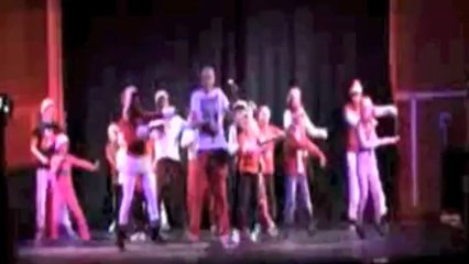 Flashmob des élèves de la maison de quartier de Porchefontaine