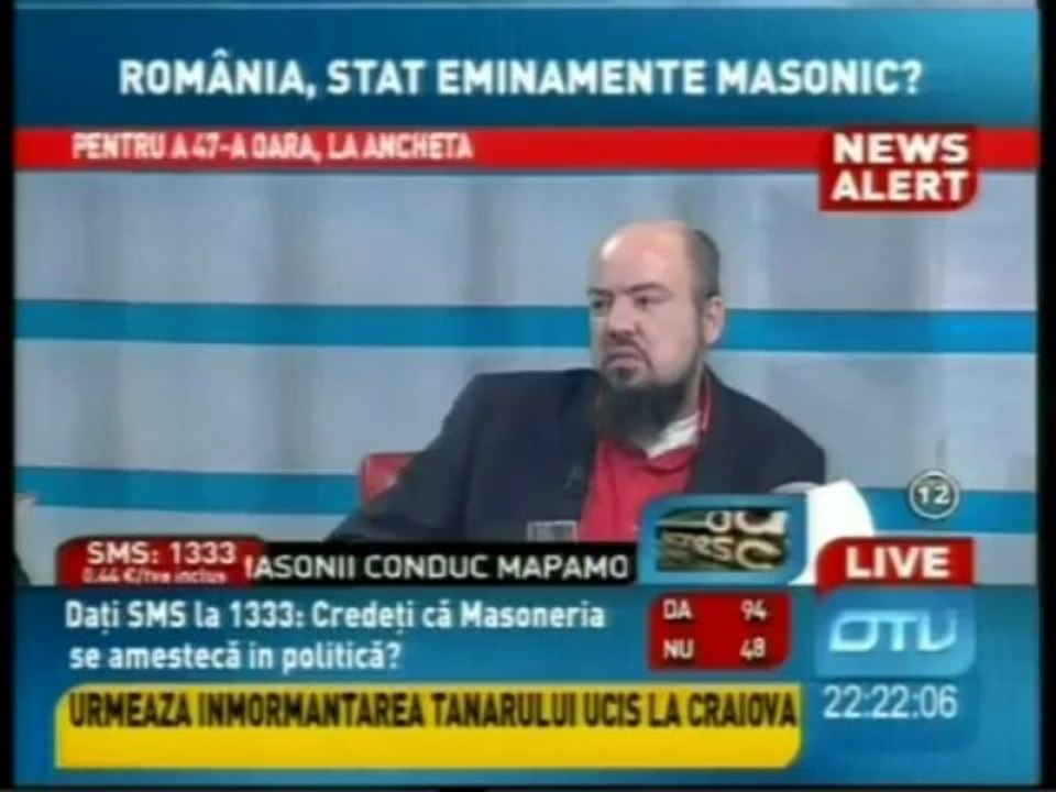 Florian Bichir neaga ca este preot - Fotografiile zic altceva