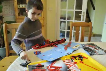 Robin avion lego technic mars 2013