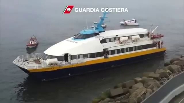 Vieste (FG) - Malore in mare, uomo salvato da Guardia Costiera (08.03.13)