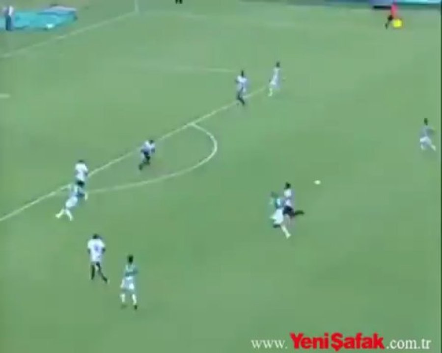 Alex'den şık gol