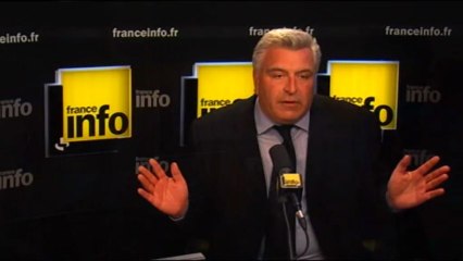 "Je suis prêt à organiser une table ronde" sur les pneus neige