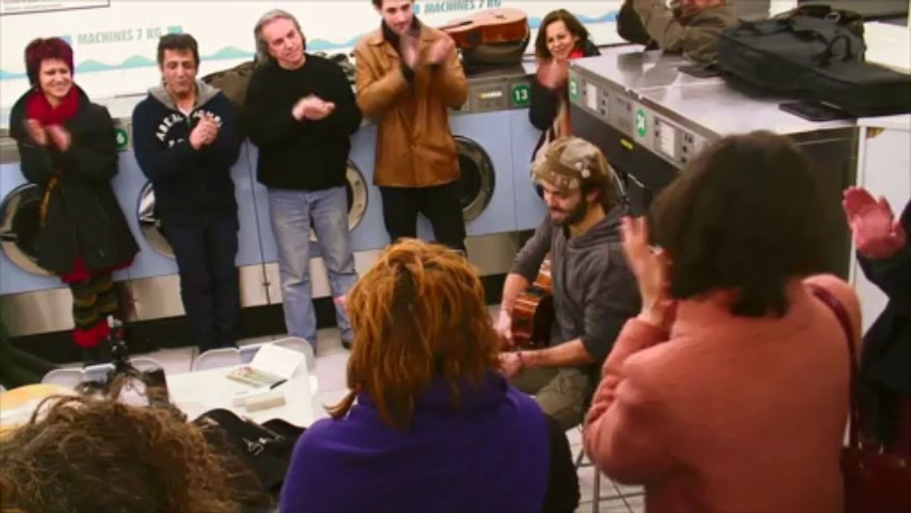 Redemption song (Bob Marley) - Kevin @ Lavomatic Tour (Saison 6 - 2013-02-06)