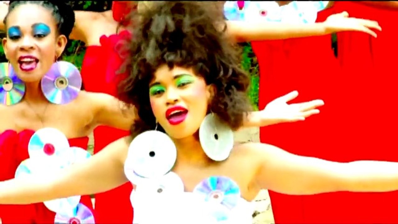 TENCE MENA   -     Ngôma  (salegy gasy)