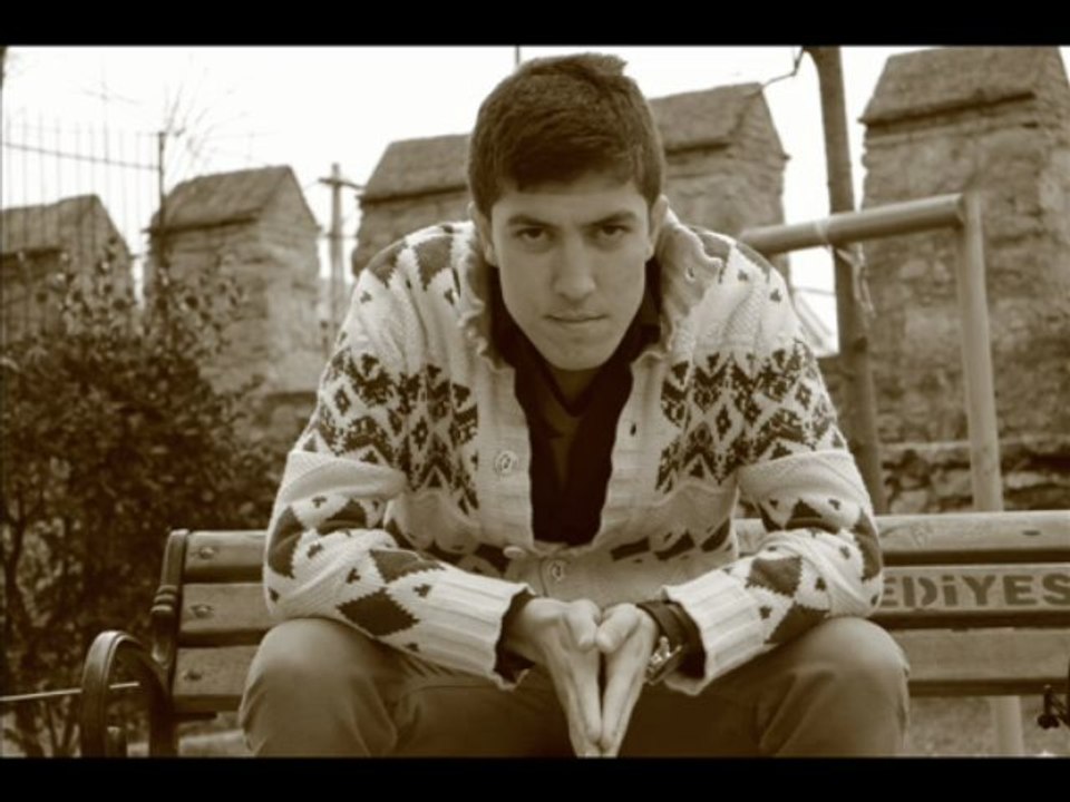 Sır-ra Kadem - Şimdi Gülümse 2013