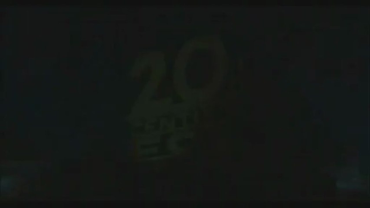 film Meurs un autre jour bande annonce VF