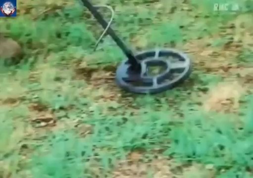 ufo.Le CRASH d un OVNI au FAR WEST en 1897 .(extrait.ancien alien.rmc.d)