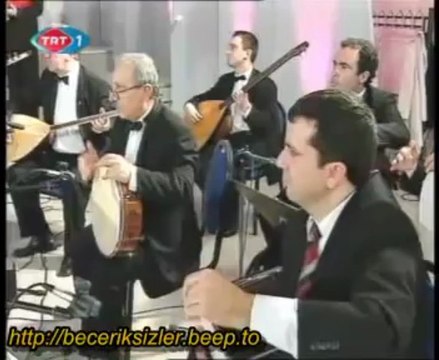 Aysun Gültekin-yüce dağları duman kaplamış