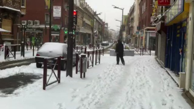 Incroyables chutes de neige à Beauvais