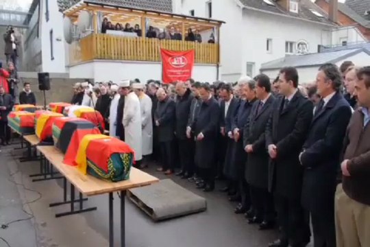 Yangında ölenler için cenaze namazı kılındı