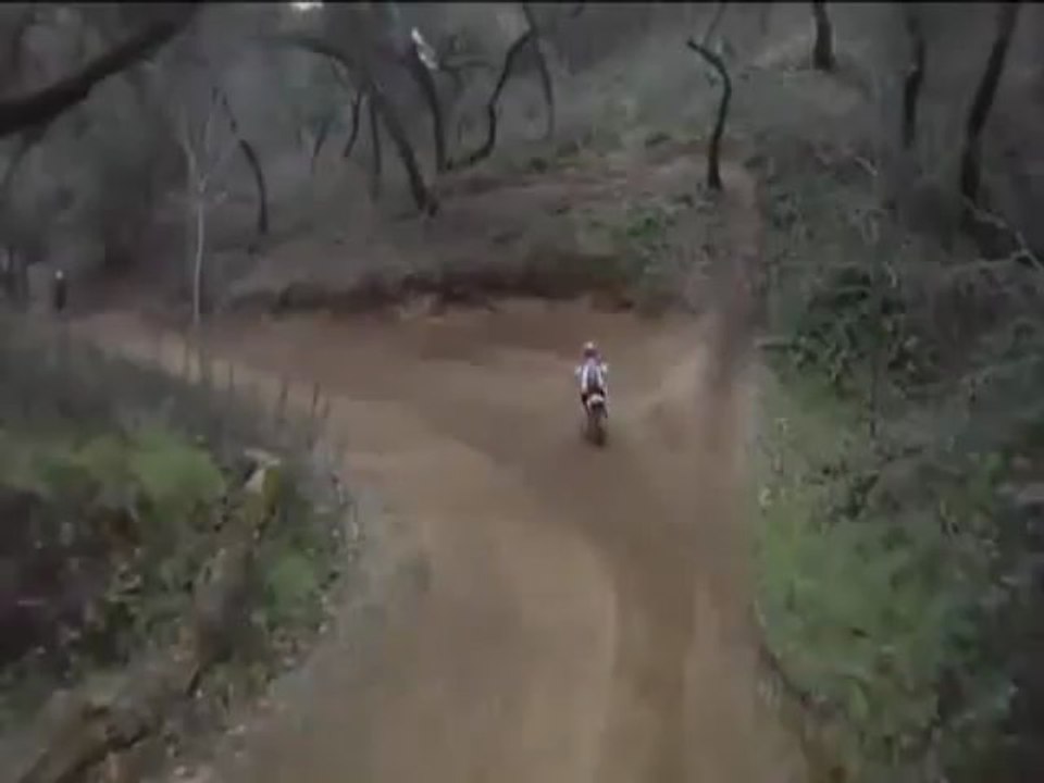Crash enfant en moto cross