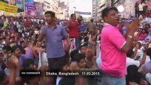Bangladesh police clash with protesters in... - no comment