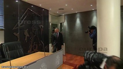 Blanco sólo dimitirá si se abre juicio oral