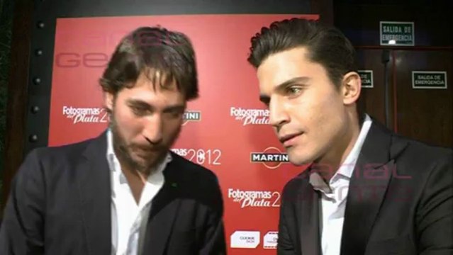 Álex González y Adriana Ugarte, amor de 'Combustión'