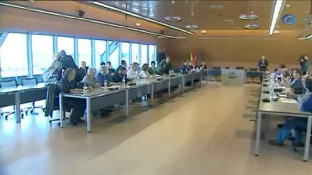 Principio de acuerdo en Iberia: Los sindicatos aceptan reducir los despidos a 3.147