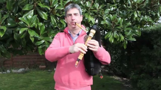 2013 Mars. SOUSTONS (Yan Cozian. Cornemuse landaise)