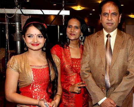 Gia Manek at Hira Manek Women's Achievers Awards